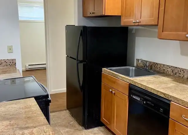 Property at 4311 Dayton Ave N Unit 1, Seattle, WA, 98103, 2 beds, 1 bath, [object Object]