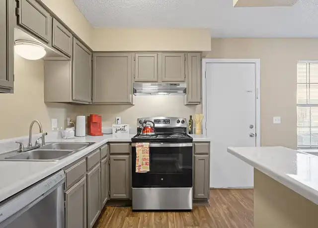 Property at Diamond Crest Townhomes - 101 Crestland Dr, Norman, OK, 73071, 2 beds, 1.5 baths, [object Object]