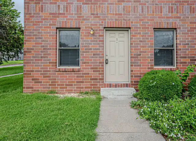 Property at 428 S #1 S. Washington ST Unit Washington St unit 428 1, Junction City, KS, 2 beds, 1 bath, [object Object]