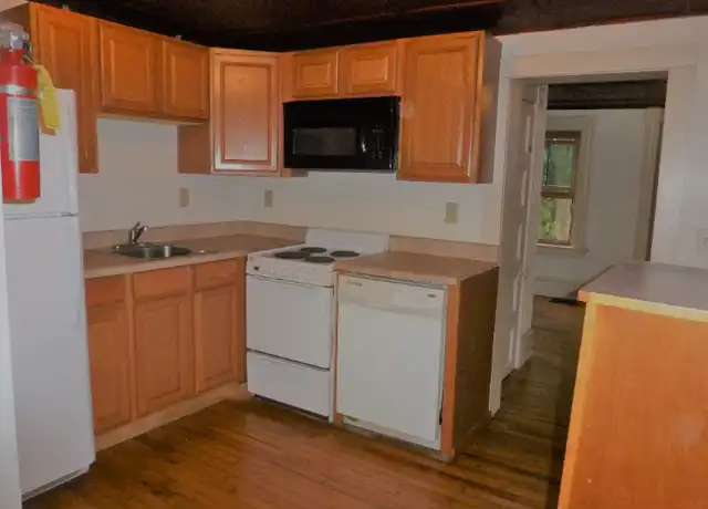 Property at 97 N Winooski Ave Unit 4, Burlington, VT, 05401, 3 beds, 1 bath, [object Object]