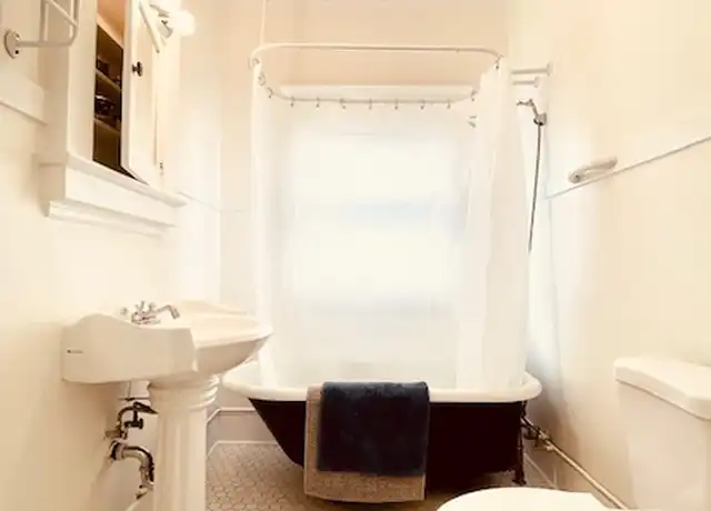 Property at 842 21st St, San Diego, CA, 92102, 2 beds, 1 bath, [object Object]
