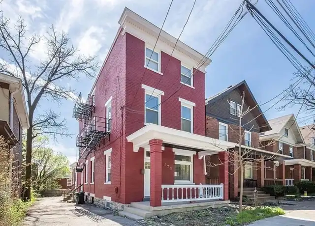 Property at 235 Emming St Unit 2, Cincinnati, OH, 45219, 3 beds, 2 baths, [object Object]