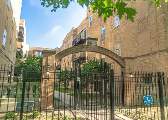 Property at 1643 W Farwell Ave, Chicago, IL, 60626, 1 bed, 1 bath, [object Object]