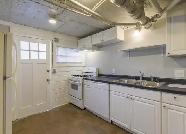 Property at 2600 Dupont Ave S Unit 6, Minneapolis, MN, 55408, 1 bed, 1 bath, [object Object]