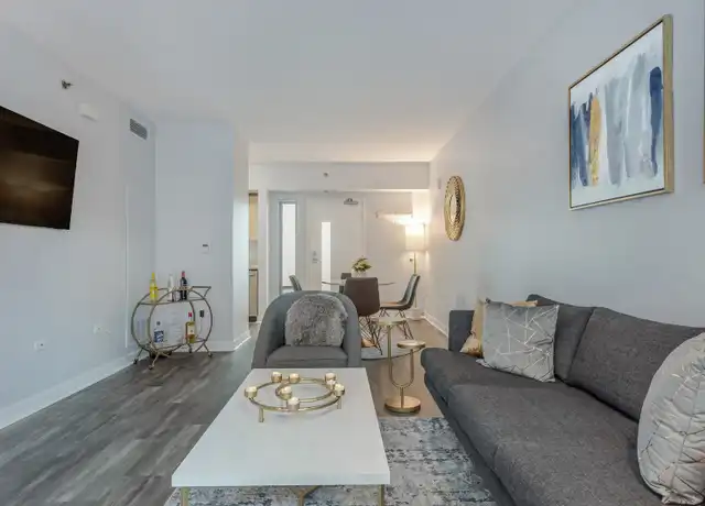 Property at 425 W Beech St #325, San Diego, CA, 92101, 1 bed, 1 bath, [object Object]