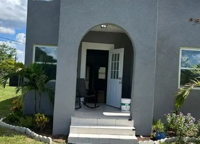 Property at 309 S Desoto Ave, Avon Park, FL, 33825, 3 beds, 1 bath, [object Object]