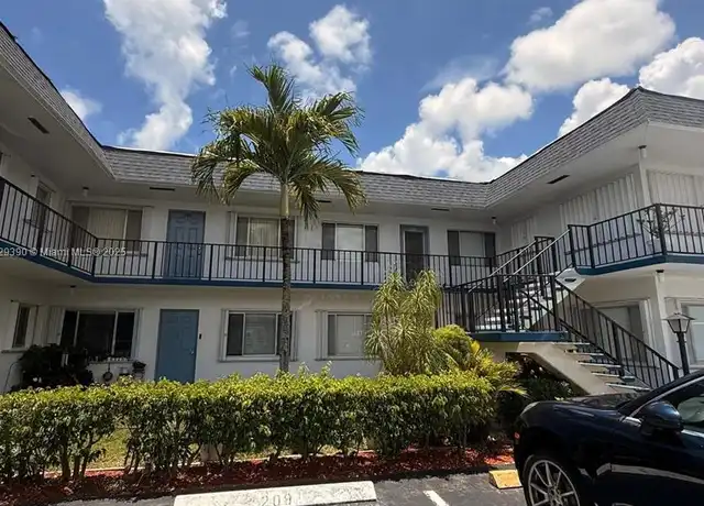 Property at 2440 Lake Osborne Dr #207, Lake Worth Beach, FL, 33461, 2 beds, 1 bath, [object Object]