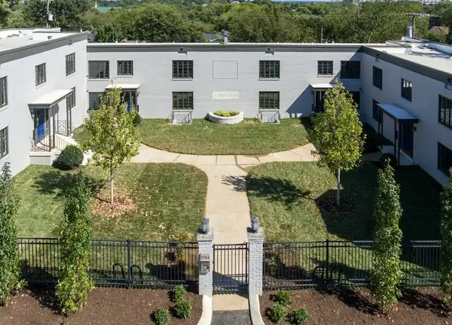 Property at 1504 18th Ave S #304, Nashville, TN, 37212, 2 beds, 1 bath, [object Object]