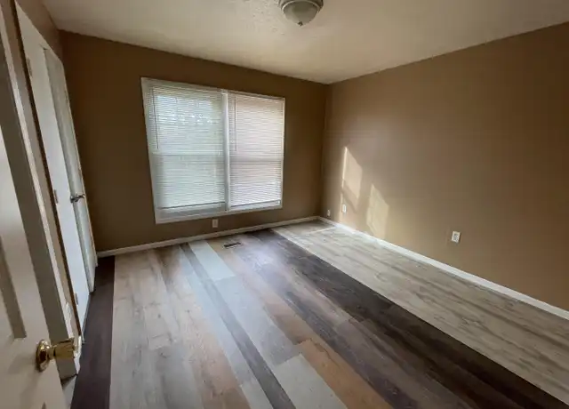 Property at 258 N Tacoma Ave Unit 2, Indianapolis, IN, 46201, 1 bed, 2 baths, [object Object]