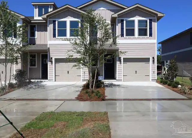 Property at 301 S E St, Pensacola, FL, 32502, 3 beds, 2.5 baths, [object Object]