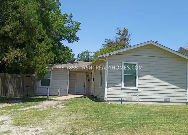 Property at 1005 E Davis Ave, Fort Worth, TX, 76104, 2 beds, 1 bath, [object Object]
