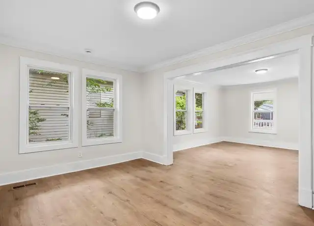 Property at 1903 S Orchard Knob Ave, Chattanooga, TN, 37404, 2 beds, 2 baths, [object Object]