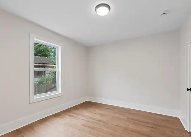 Property at 1903 S Orchard Knob Ave, Chattanooga, TN, 37404, 2 beds, 2 baths, [object Object]