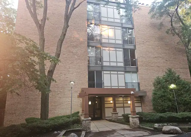 Property at 5800 Oakwood Dr Unit 1J, Lisle, IL, 60532, 0 beds, 1 bath, [object Object]
