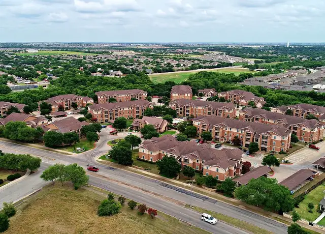 Photo of 16701 N Heatherwilde Blvd, Pflugerville, TX 78660