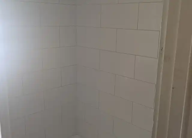 Property at 110 N Union St Unit 3, Burlington, VT, 05401, 3 beds, 1 bath, [object Object]
