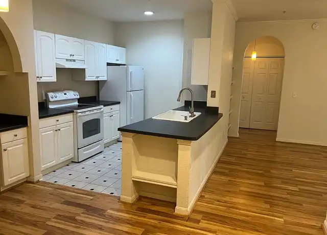 Property at 860 N Orange Ave #354, Orlando, FL, 32801, 2 beds, 2 baths, [object Object]