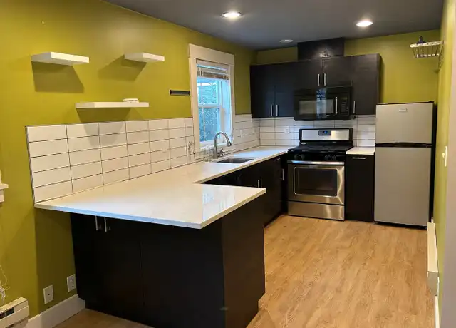 Property at 2015 Franklin Ave E Unit 4, Seattle, WA, 98102, 1 bed, 1 bath, [object Object]