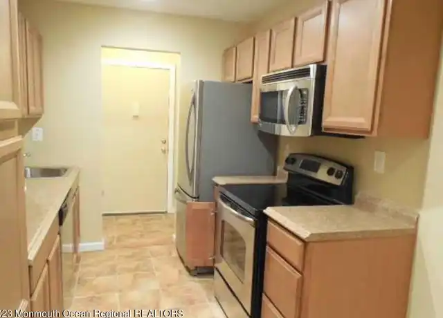 Property at 97 Arrowood Rd Unit D, Manalapan, NJ, 07726, 2 beds, 1 bath, [object Object]