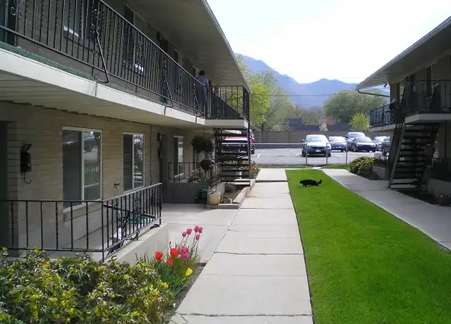 Property at 2117 E 3300 S, Salt Lake City, UT, 84109, 2 beds, 1 bath, [object Object]