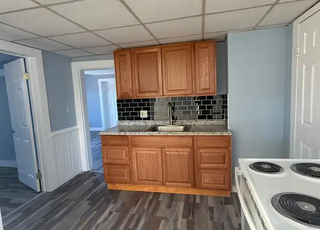 Property at 72 Prospect St, Bristol, CT, 06010, 3 beds, 1 bath, [object Object]