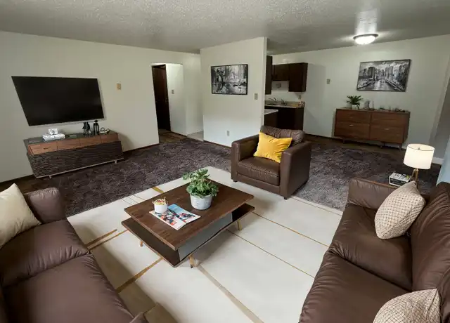 Property at 316 S Elm St Unit 4, Aberdeen, SD, 57401, 2 beds, 1 bath, [object Object]