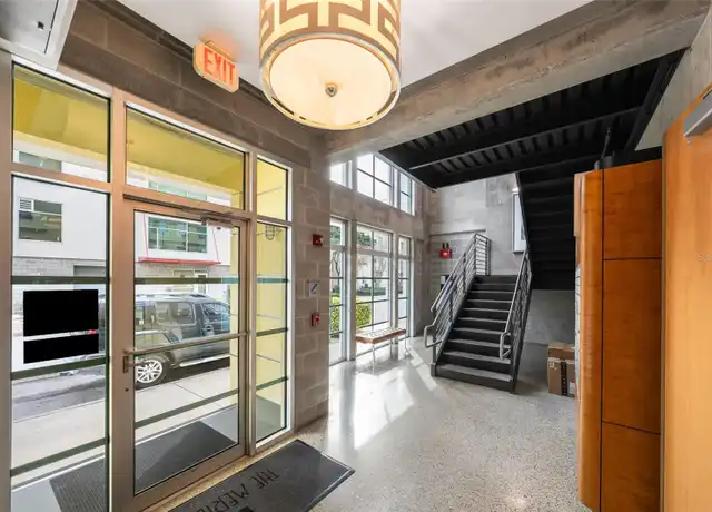 Property at 1212 E Whiting St #207, Tampa, FL, 33602, 1 bed, 1.5 baths, [object Object]
