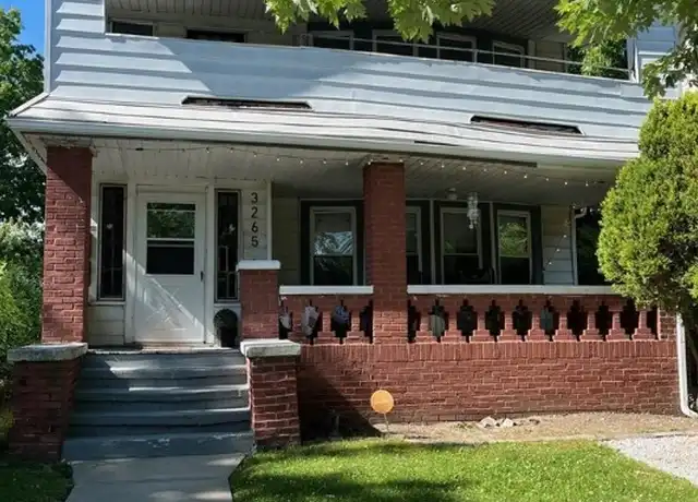 Property at 3265 E Overlook Rd Unit 2, Cleveland Heights, OH, 44118, 3 beds, 1 bath, [object Object]