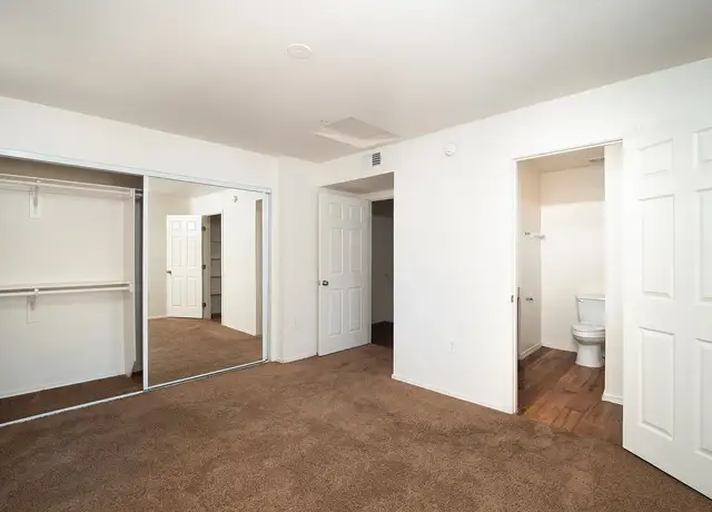 Photo of 8610 N 91st Ave, Peoria, AZ 85345