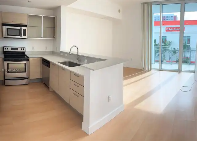 Property at 350 NE 24th St #407, Miami, FL, 33137, 1 bed, 1 bath, [object Object]