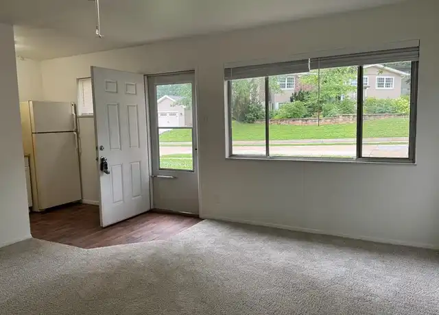 Property at 420 N Elm Ave, Saint Louis, MO, 63119, 1 bed, 1 bath, [object Object]