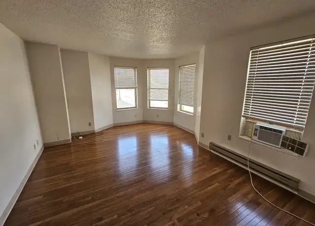Property at 608 King St Unit 608, La Crosse, WI, 54601, 1 bed, 1 bath, [object Object]