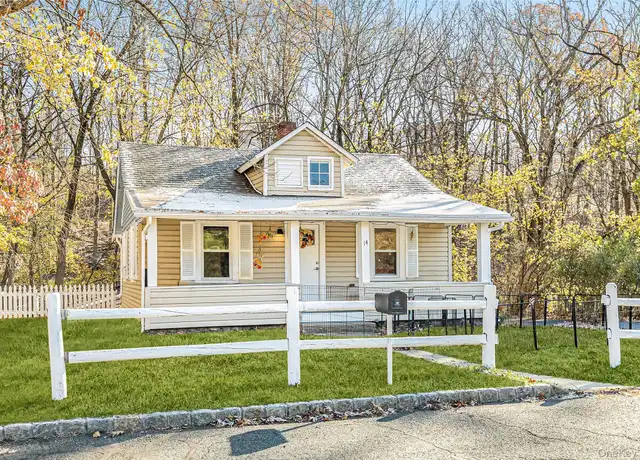 Property at 14 Bedford Ln, Thiells, NY, 10984, 2 beds, 1 bath, [object Object]