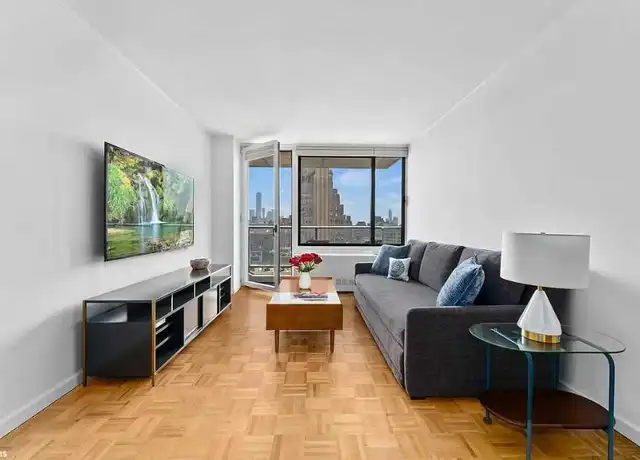 Property at 270 W 17th St Unit 16F, New York, NY, 10011, 1 bed, 1 bath, [object Object]
