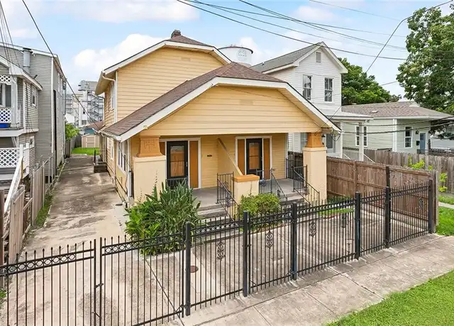 Property at 2018 Joliet St, New Orleans, LA, 70118, 2 beds, 1 bath, [object Object]
