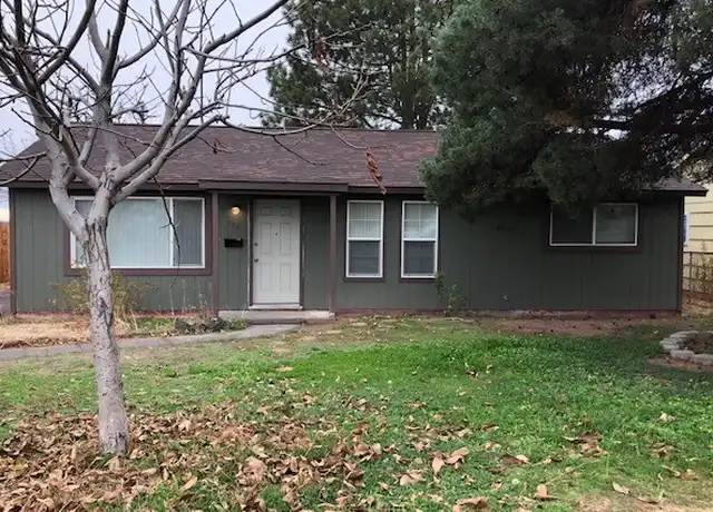 Property at 722 S Grand Dr, Moses Lake, WA, 98837, 3 beds, 1 bath, [object Object]