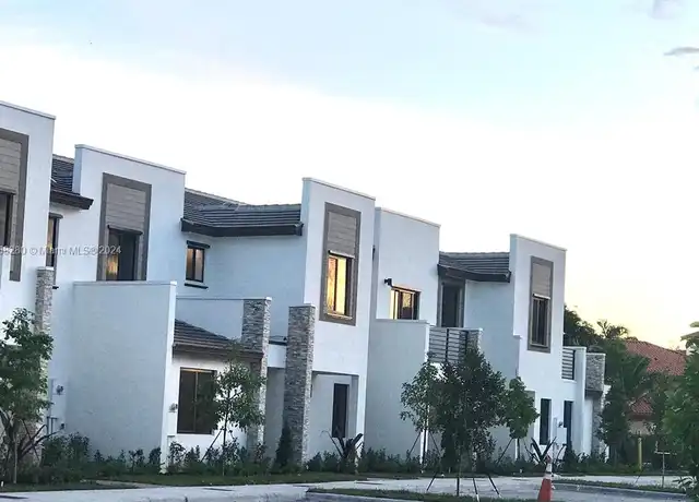 Property at 382 NE 208th Ter Unit 382, Miami, FL, 33179, 3 beds, 2.5 baths, [object Object]