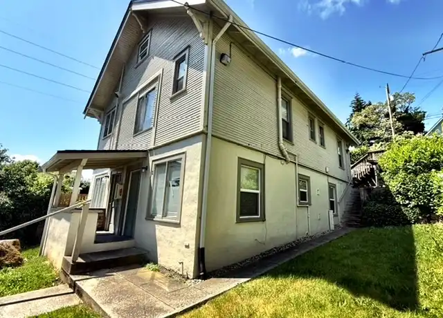Property at 328 S Lafayette Ave Unit 2, Bremerton, WA, 98312, 1 bed, 1 bath, [object Object]