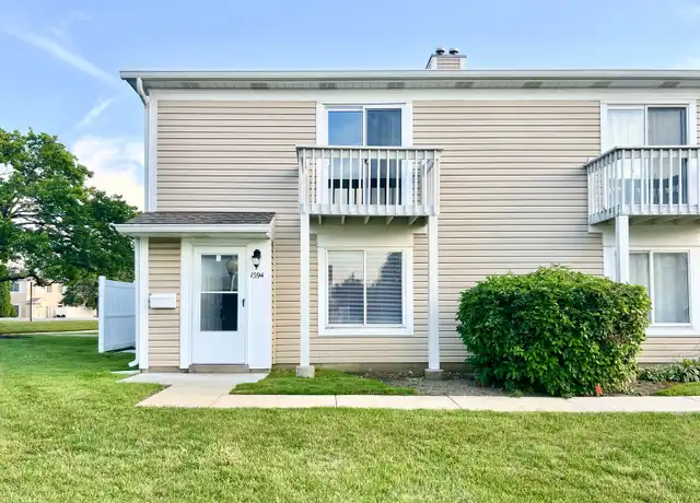 Property at 1594 Cornell Cir, Hoffman Estates, IL, 60169, 2 beds, 1 bath, [object Object]