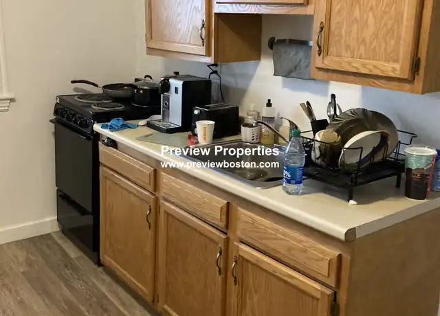 Property at 1589 Beacon St Unit AP, Brookline, MA, 02446, 1 bed, 1 bath, [object Object]