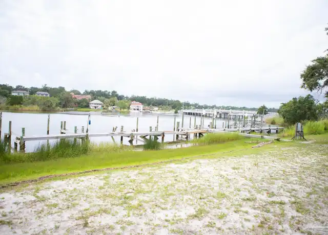 Property at 300 Bayou Blvd #106, Pensacola, FL, 32503, 2 beds, 1 bath, [object Object]