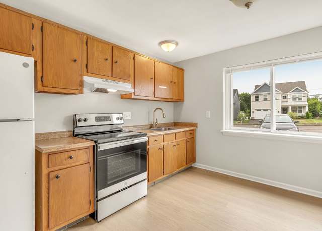 Photo of 35 Washington St Unit 8, Warrenton, VA 20186