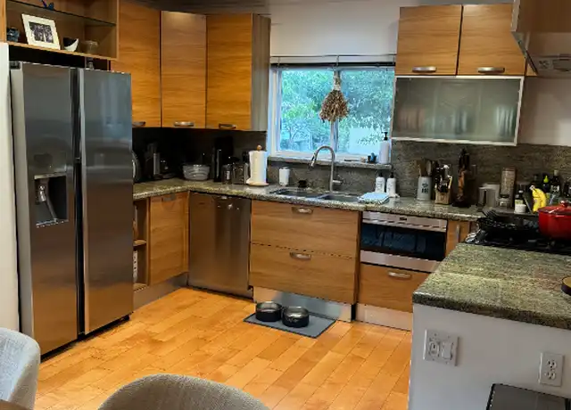 Property at 11652 Kiowa Ave Unit 5, Los Angeles, CA, 90049, 2 beds, 2 baths, [object Object]