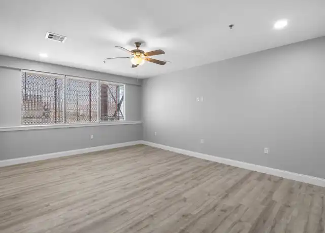 Property at Imperial Apartments at Six Points - 1800 S Staples St, Corpus Christi, TX, 78404, 0 beds, 1 bath, [object Object]