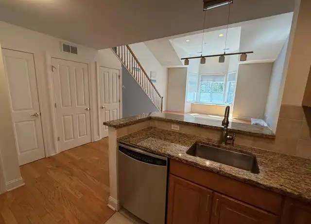 Property at 1405 Round Pointe Dr, Haverstraw, NY, 10927, 1 bed, 1.5 baths, [object Object]