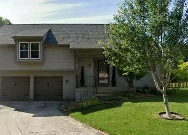 Property at 807 NE Panther Valley St, Lees Summit, MO, 64064, 3 beds, 2 baths, [object Object]