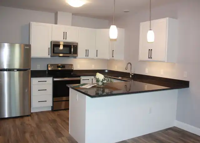 Property at 60 Severance Grn Unit 213, Colchester, VT, 05446, 1 bed, 1 bath, [object Object]