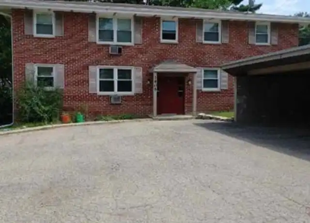 Property at 1405 S Taylor St Unit 2, Green Bay, WI, 54304, 2 beds, 1 bath, [object Object]