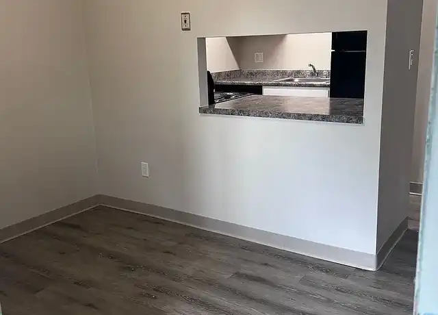 Property at Rockledge - 11 Bartley St, Wakefield, MA, 01880, 1 bed, 1 bath, [object Object]