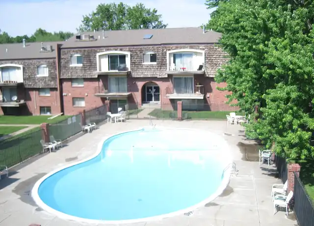 Property at The Villa - 2701 N 70th St, Lincoln, NE, 68507, 1 bed, 1 bath, [object Object]